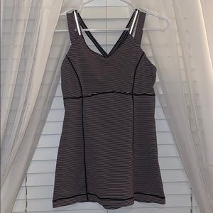 Lululemon tank & built in sports bra (not padded)
